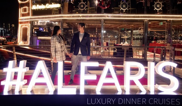 Večera na krstarenju kanalom – Slika 2